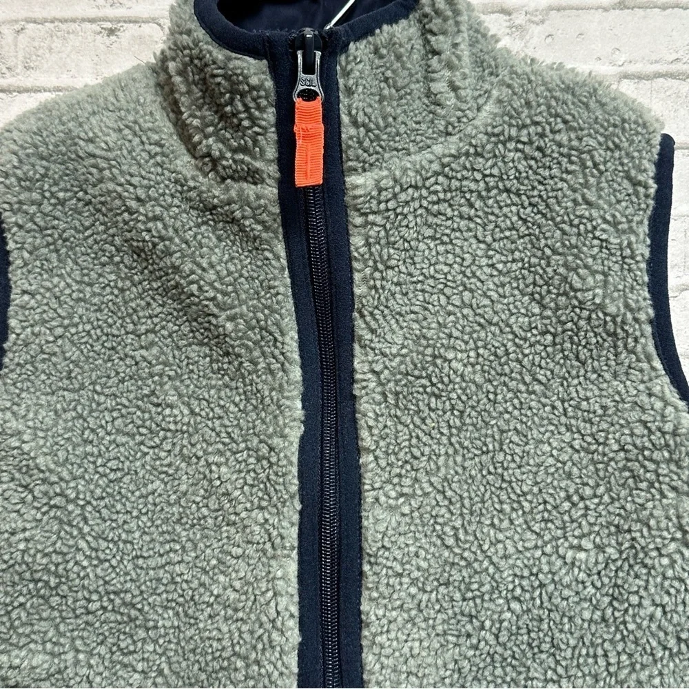 OshKosh BGosh Gray Sherpa Toddler Boys Size 4 Vest Navy Trim Lined Pockets